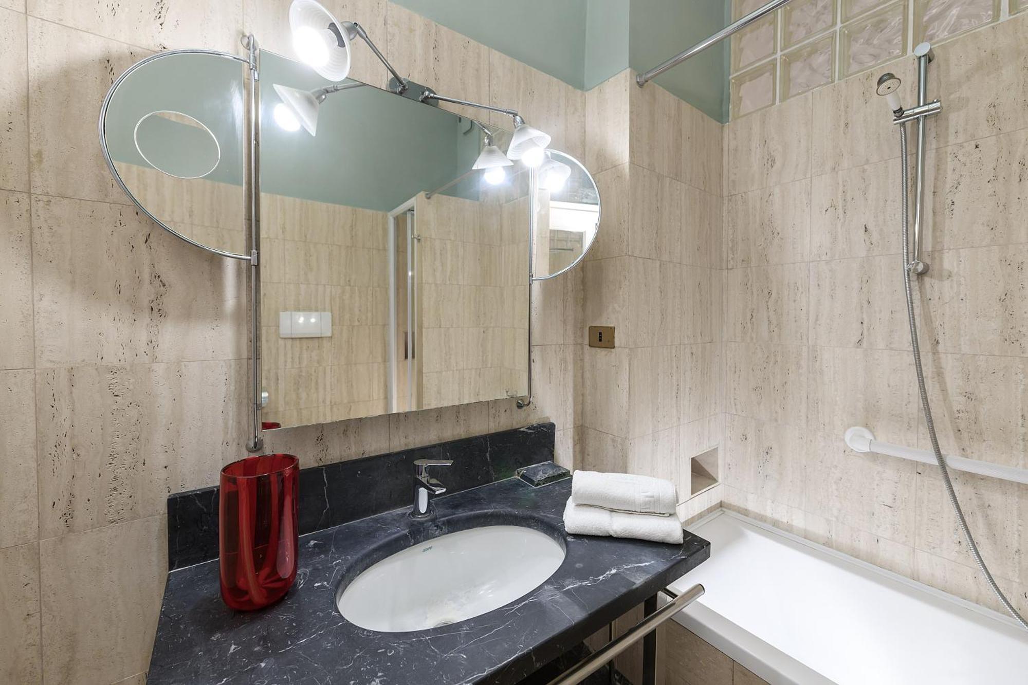 Bernini Al Borgo Apartment Rome Exterior photo